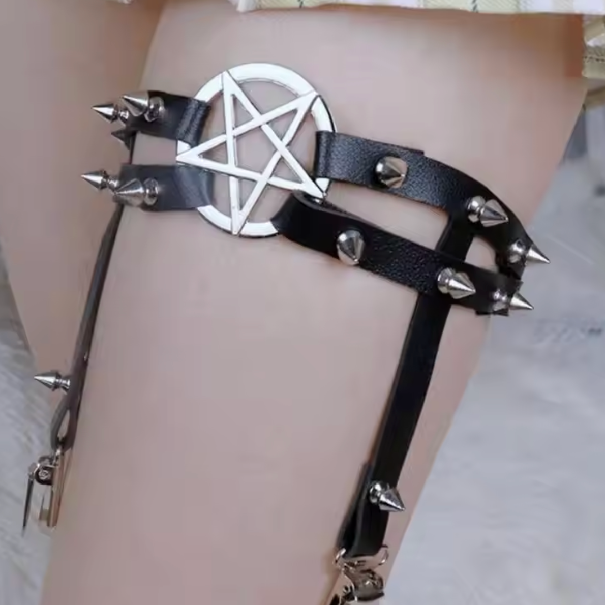 Rivet Rebel Leg Harness