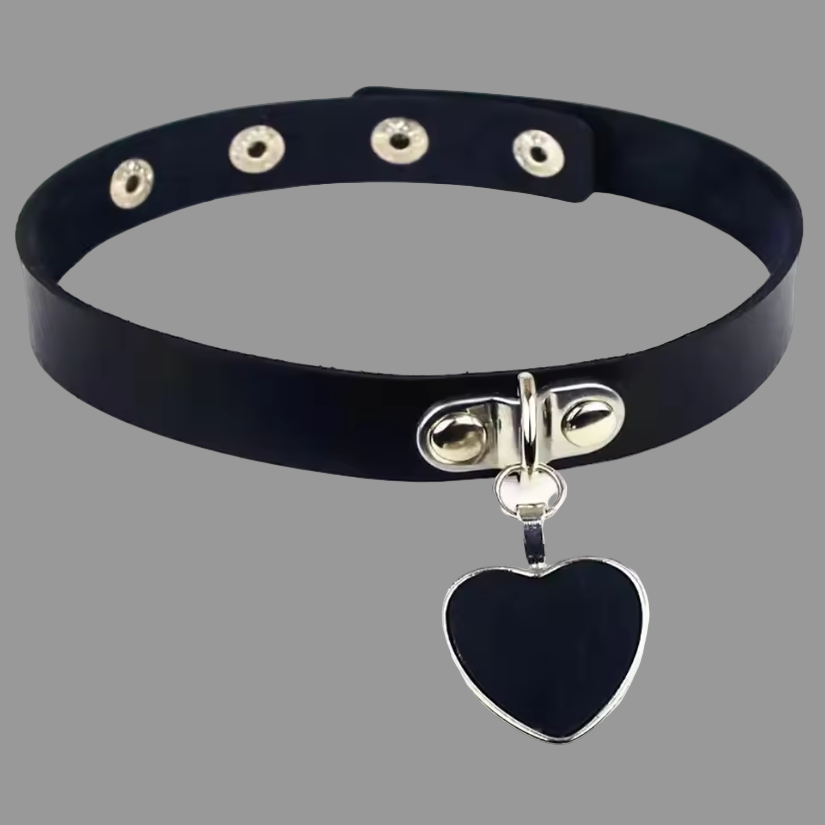 Noir Heart Choker