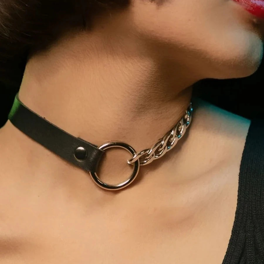 Crimson Fang Choker