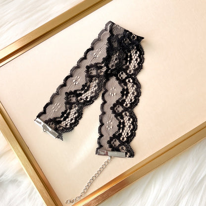 Chantilly Choker