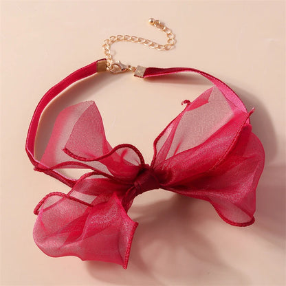 Festive Bow Lace Choker