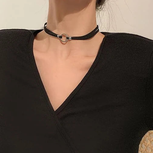 Velvet Omen Collar