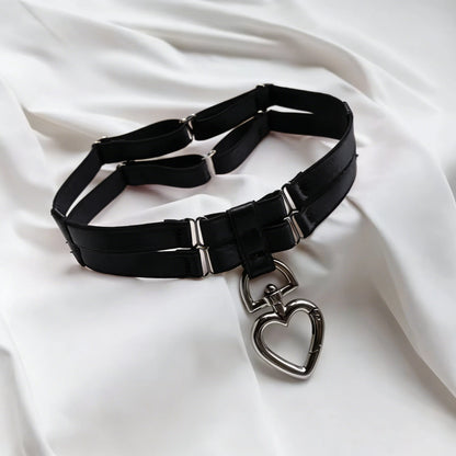 Onyx Heart Collar