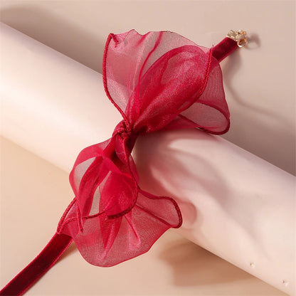 Festive Bow Lace Choker