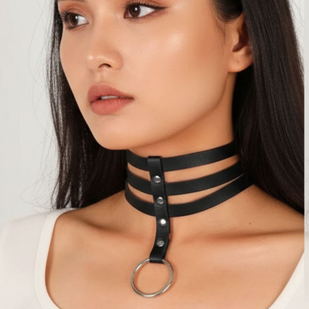 Ebon Vow Rivet Choker